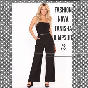 Fashion Nova Dresses - Fashion nova jumpsuit/S doesn’t come with belt Fashion Nova Dresses - Fashion nova jumpsuit/S doesn’t come with belt